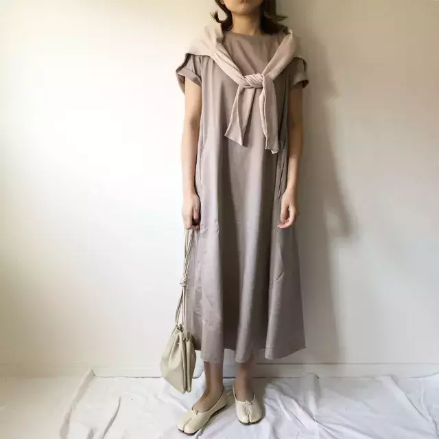 お腹ぽっこりさんもこれなら大丈夫 Guワンピースは値下げの今が買いどき ローリエプレス