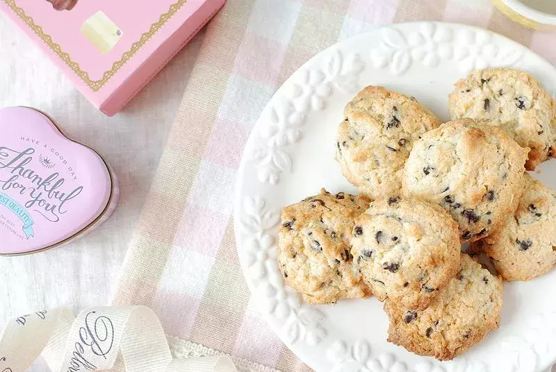 スプーンでぽんぽん落として焼くだけ ホットケーキミックスで作る ドロップクッキー ローリエプレス