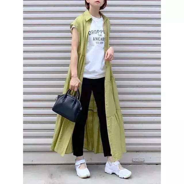 夏でも重たく見えない 黒スキニーコーデ 6style ローリエプレス