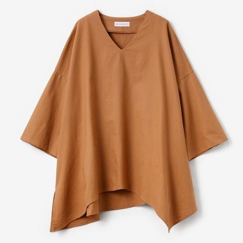 しまむらさん…いくらなんでもこれはお得すぎ♡「コラボトップス」5選の3枚目の画像