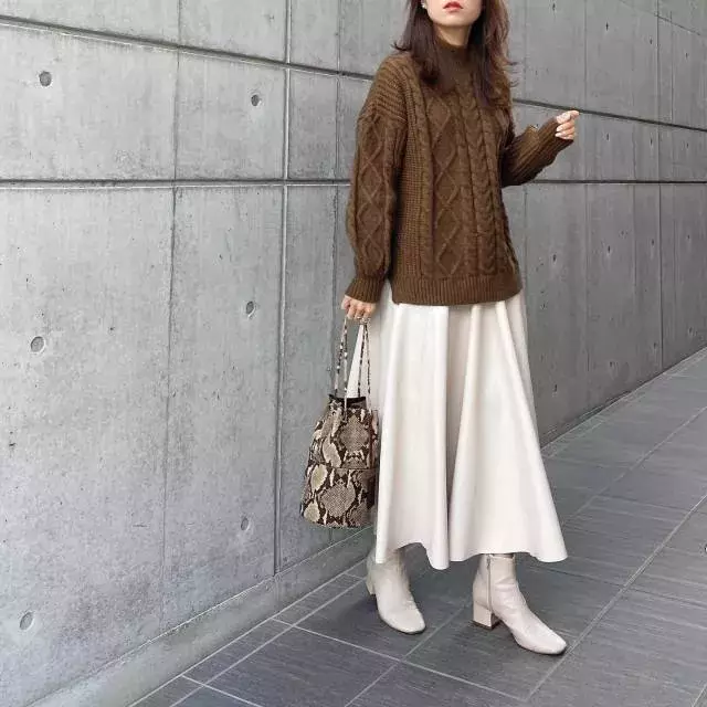 秋の大人コーデは ニット がめちゃ使える 即マネしたい 秋のニットお手本コーデ6style ローリエプレス 秋の大人コーデは ニット がめちゃ使える 即マネしたい 秋のニットお手本コーデ6style ローリエプレス