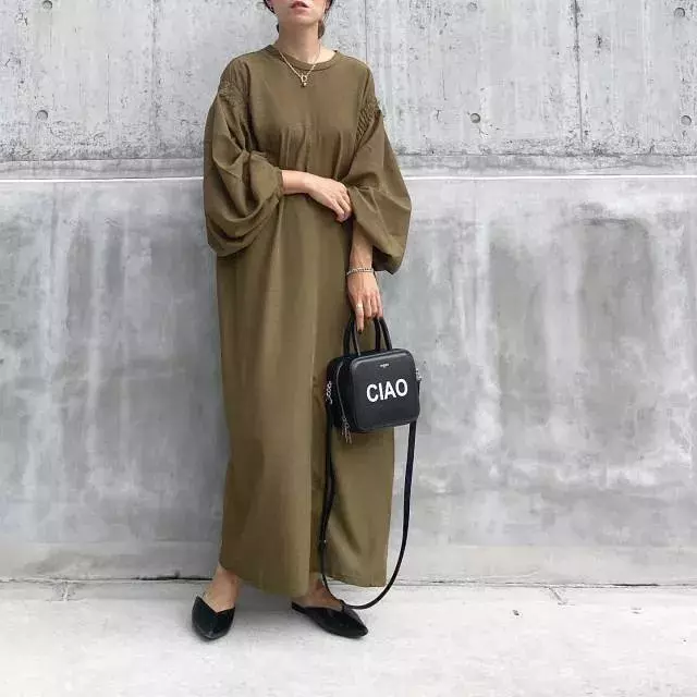 大人の秋ワンピは断然 ロング丈 即おしゃれに見える 21秋の最旬お手本コーデ ローリエプレス