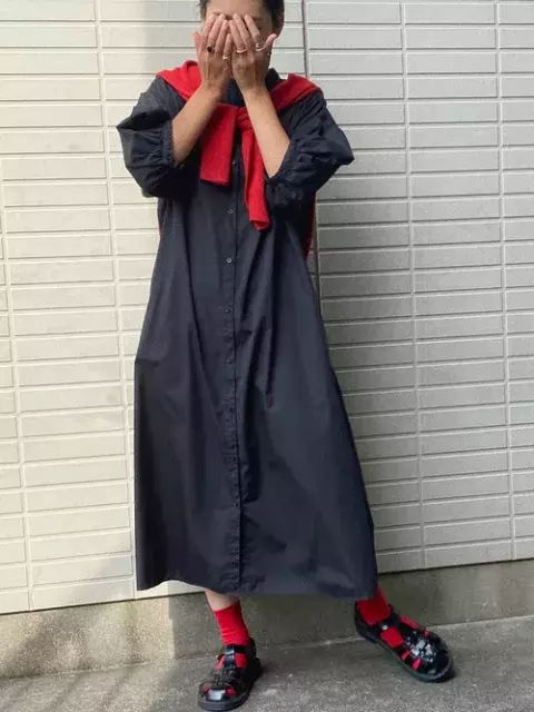 やっぱりguワンピースが頼りになります 今買うならコレが正解 黒シャツワンピ コーデ ローリエプレス