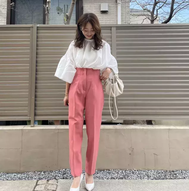 Zaraのバズリパンツは絶対ピンク お洒落見え スタイルアップが叶う神パンツ コーデ ローリエプレス