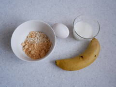 砂糖不要でダイエットにもぴったり！レンジで簡単！バナナときなこのオートミール蒸しパン