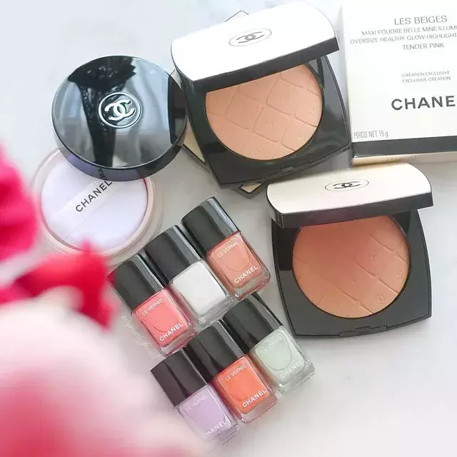 シャネル Chanel 22夏新作コスメ ネイル フェイスパウダーをコスメマニア美容家 立花ゆうりが全部お試し ローリエプレス