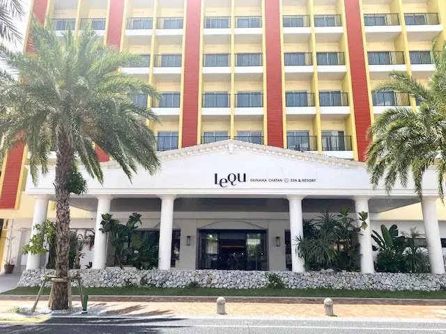 沖縄 北谷のおすすめホテル プールと温泉付きで癒しのホカンス ローリエプレス