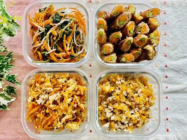 作り置きおかず お弁当作りに大活躍 にんじん をアレンジして4品 ローリエプレス