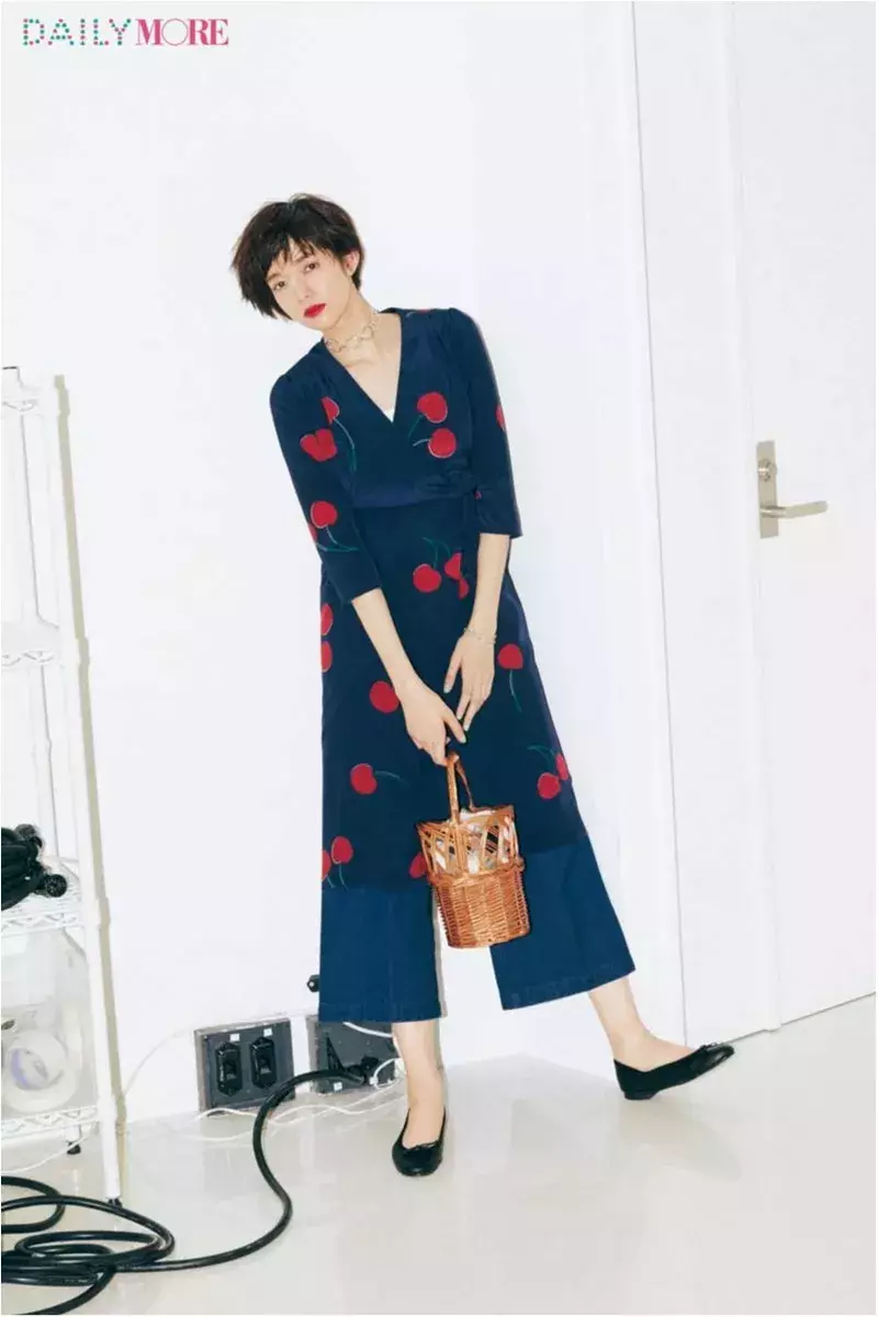 女子会はフルーツ デートはフラワー シンプルコーデのスパイスに バナー バレット の春柄をひとつ ローリエプレス