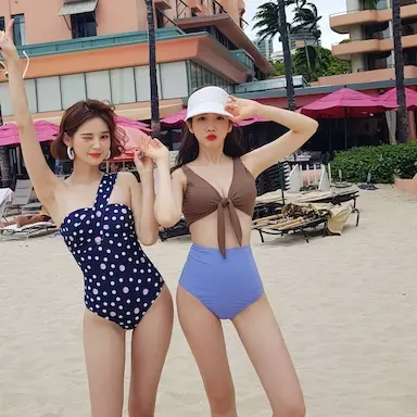 小胸さんに似合う水着 大胸さんに似合う水着 全部 Dholic にあります ローリエプレス