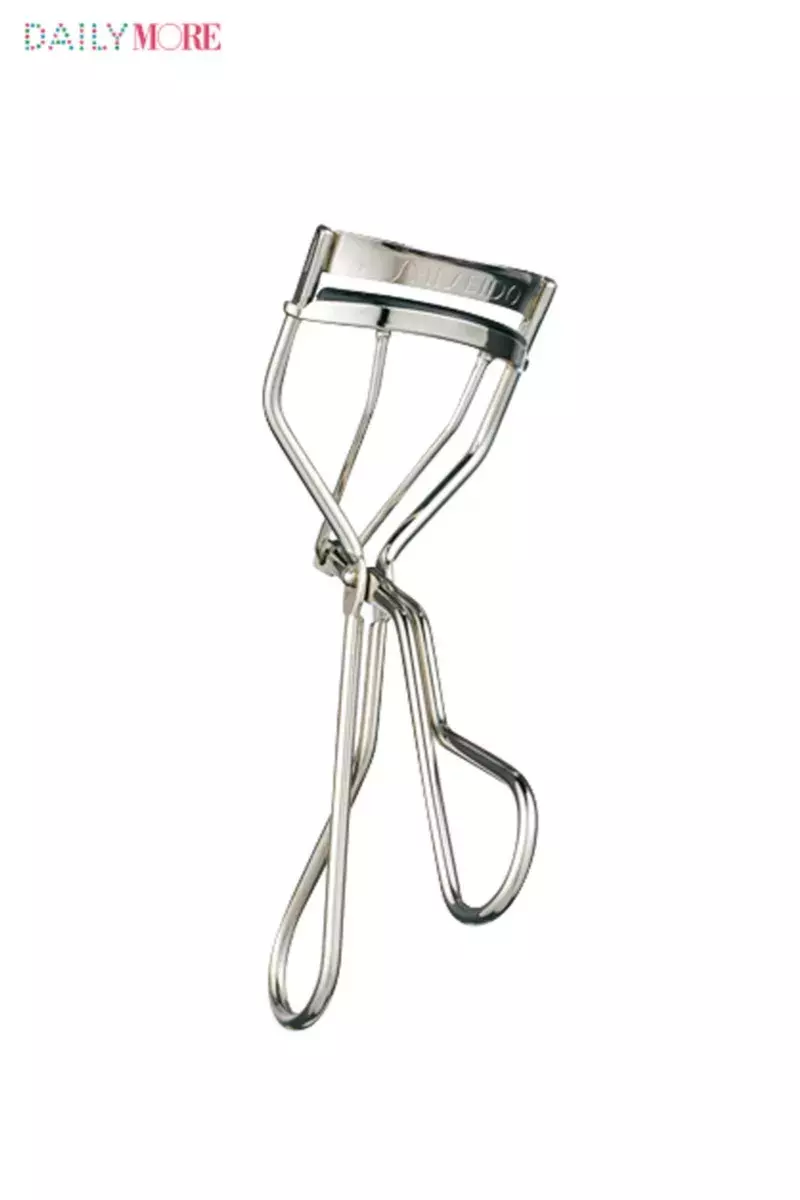 まぶたのカーブタイプ別におすすめを紹介 世界一正しい ビューラー の選び方 ローリエプレス