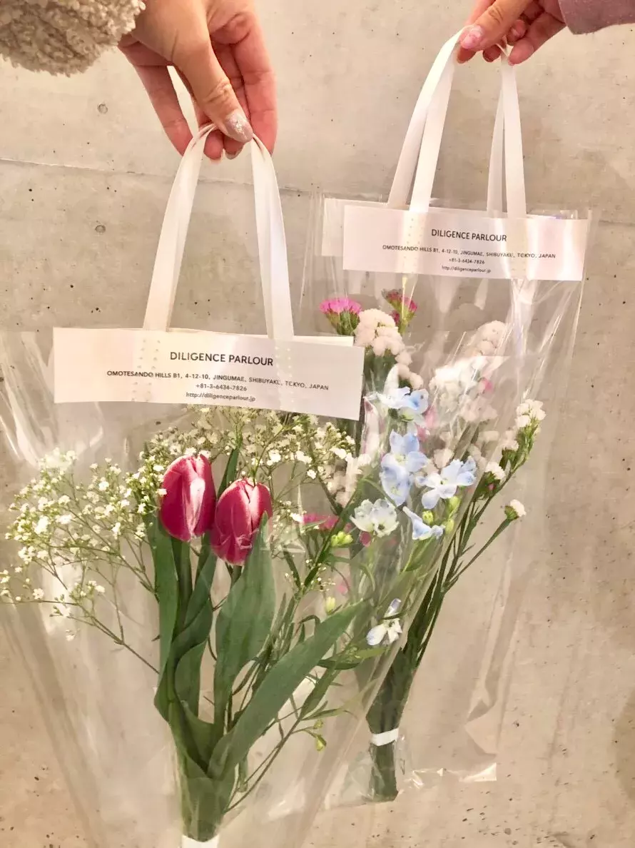 贈り物にも 手持ちがかわいい と話題のお花屋さん Diligence Parlour ローリエプレス