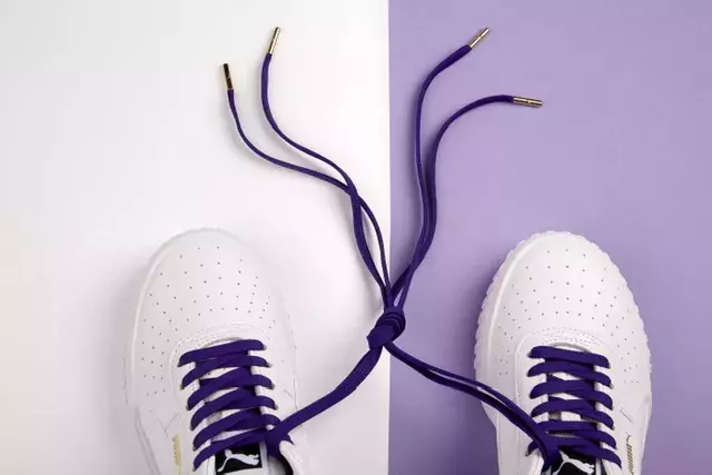 3 8 日 は国際女性デー プーマ でスニーカーを買うとバイオレットカラーのシューレースがもらえる ローリエプレス 3 8 日 は国際女性デー プーマ でスニーカーを買うとバイオレットカラーのシューレースがもらえる ローリエプレス