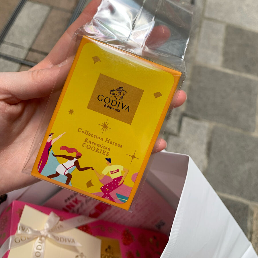 GODIVAのチョコレートが無料配布？！幸せを届けるピンクバン♡の5枚目の画像