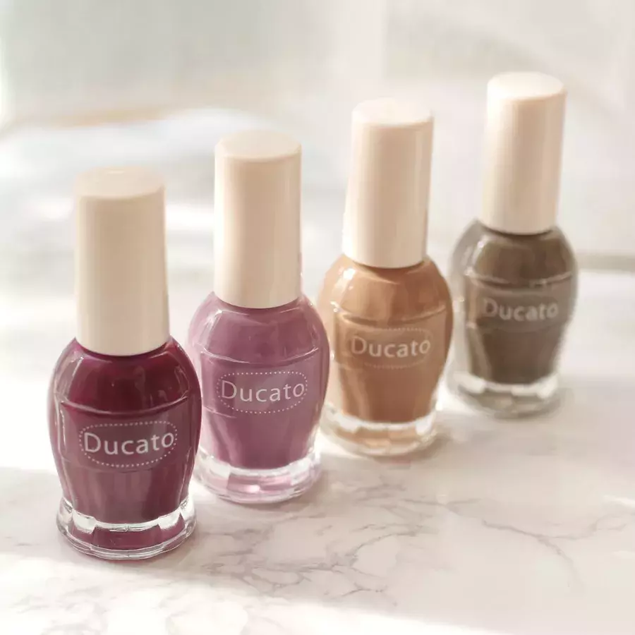 プチプラ優秀ネイル Ducato 限定色を 美容家 立花ゆうりが実際にお試し ローリエプレス