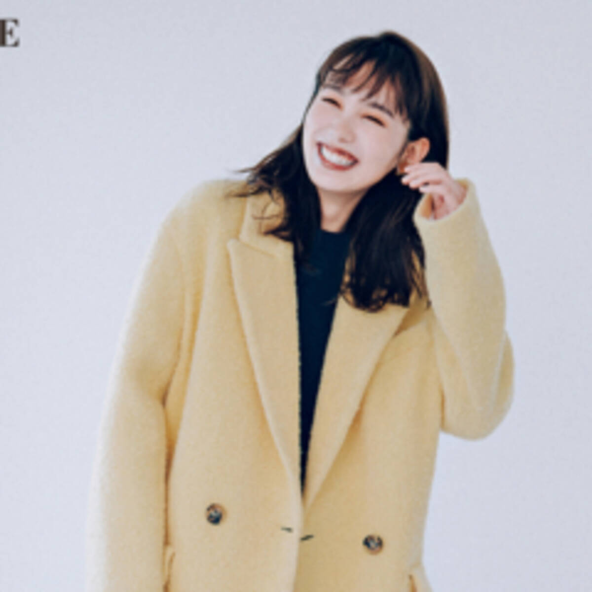 今日のコーデ 飯豊まりえ 着慣れたニットワンピースが新鮮レイヤードで見違えて ローリエプレス