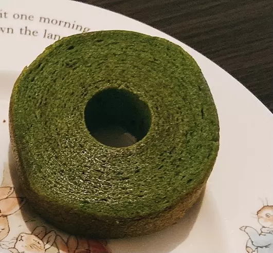 新発売 抹茶焼き菓子3種食べ比べ ファミマの宇治抹茶づくしレポ第2弾 食レポ ローリエプレス