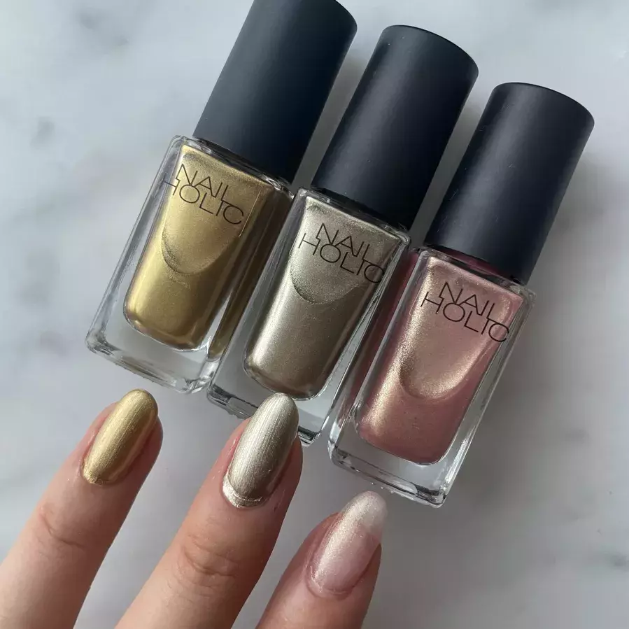 全色お試し 人気プチプラ Nail Holic ネイルホリック 新色をコスメマニア美容家 立花ゆうりが全部お試し ローリエプレス 全色お試し 人気プチプラ Nail Holic ネイルホリック 新色をコスメマニア美容家 立花ゆうりが全部お試し ローリエプレス