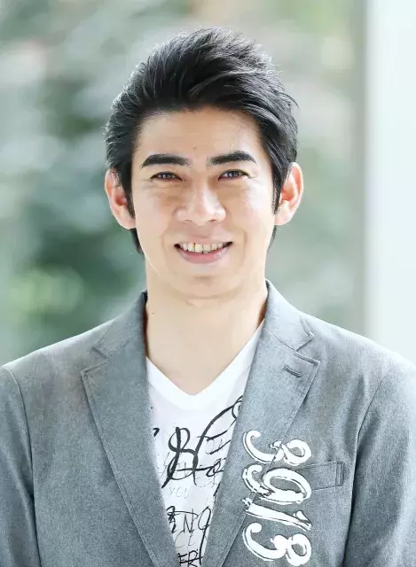 22年 風水ネイルで運気もおしゃれも引き寄せる 琉球風水志 シウマさん監修 ローリエプレス 22年 風水ネイルで運気もおしゃれも引き寄せる 琉球風水志 シウマさん監修 ローリエプレス