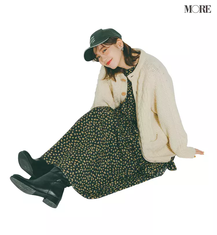 ケーブルニットのカーデ 花柄ワンピは相性バッチリ 飯豊まりえのフレンチシック着回し6日目 ローリエプレス ケーブルニットのカーデ 花柄ワンピは相性バッチリ 飯豊まりえのフレンチシック着回し6日目 ローリエプレス