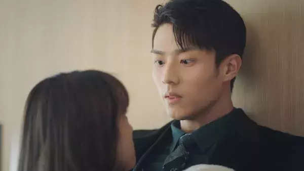 俺と結婚しろ オレ様イケメン マンガ家の激甘ロマンス配信 ローリエプレス 俺と結婚しろ オレ様イケメン マンガ家の激甘ロマンス配信 ローリエプレス