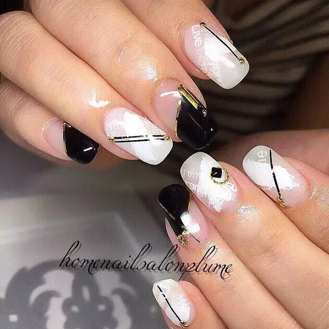 爪の形に合ったネイルでイメチェン可能 爪の形種類別ネイル ローリエプレス