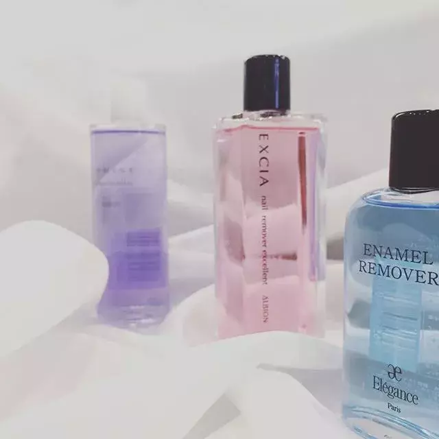 意外と指先って見られてます 毎日キレイでいれる時短ネイルのやり方 ローリエプレス
