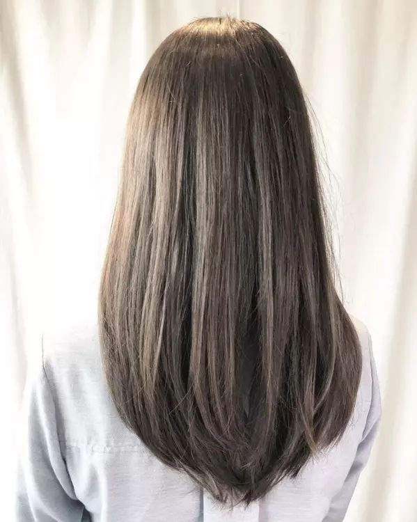 2019年春夏のヘアカラーはハイライトを入れて大人の魅力をアップ 印象