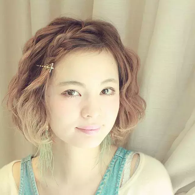 初心者さんおすすめ 伸ばしかけの長さ別前髪編み込みの作り方 ヘアアレンジ ローリエプレス