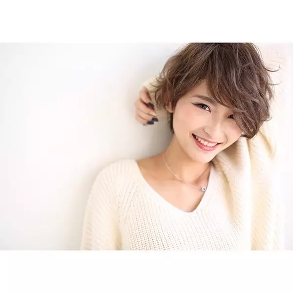 初夏にぴったり フレンチショートのヘアスタイルで大人っぽく仕上げてみませんか ローリエプレス