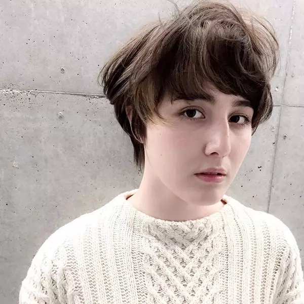 初夏にぴったり フレンチショートのヘアスタイルで大人っぽく仕上げてみませんか ローリエプレス