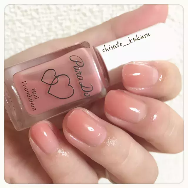 グラデーションで大人かわいいネイルに 簡単セルフネイルのデザイン集 ローリエプレス グラデーションで大人かわいいネイルに 簡単セルフネイルのデザイン集 ローリエプレス