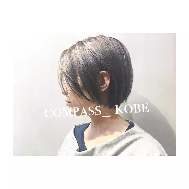 透明感のある暗髪ならグレージュ ナチュラルおしゃれなグレージュヘアカタログ ローリエプレス