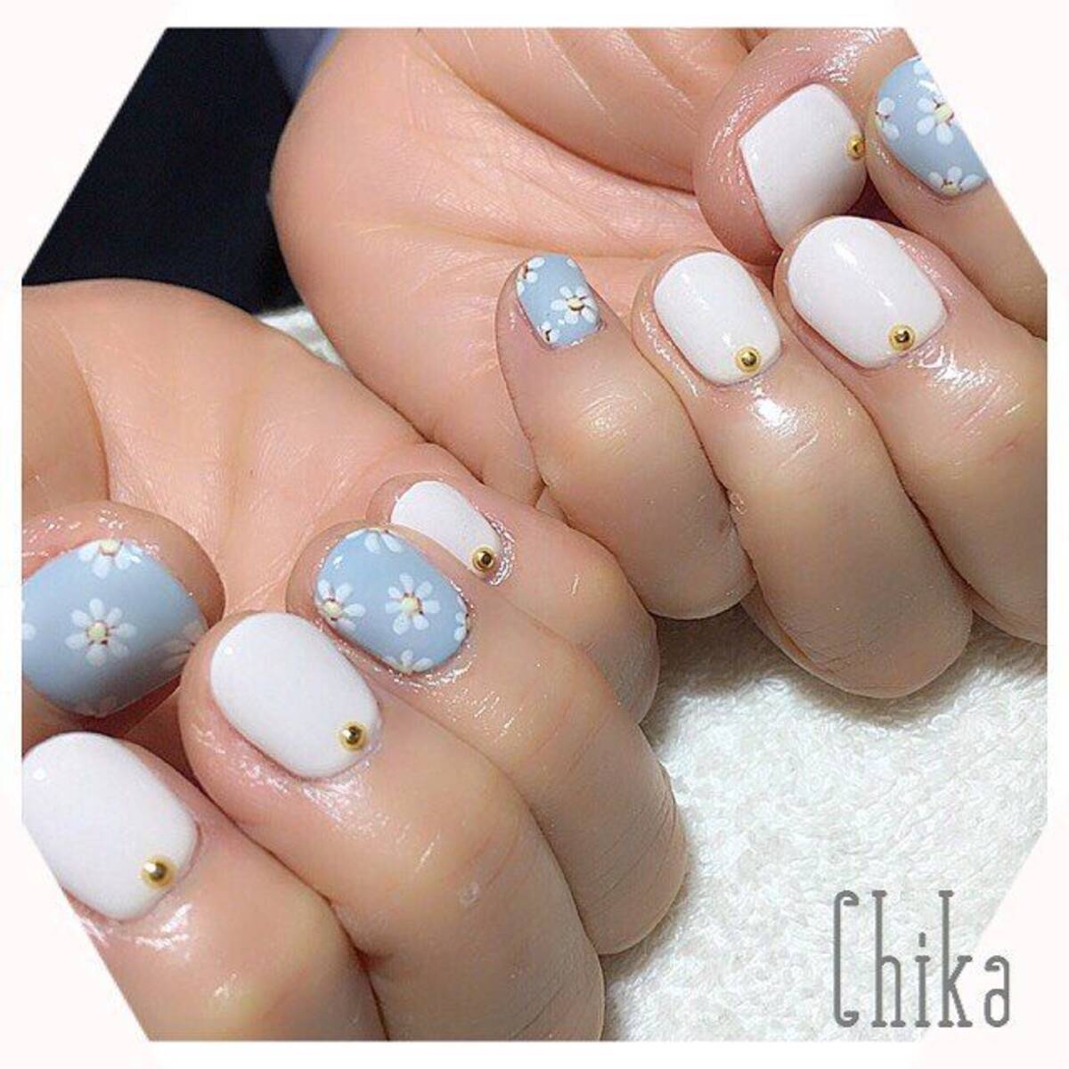 動画で解説 18年も流行の予感 素敵なマーガレットネイルのやり方 オススメデザイン ローリエプレス 動画で解説 18年も流行の予感 素敵なマーガレットネイルのやり方 オススメデザイン ローリエプレス