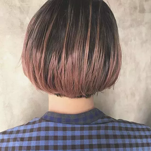 春に向けて 外国人風ハイトーンカラーで明るい印象に ヘアカラー10選 ローリエプレス