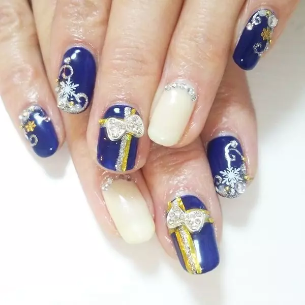 デートにも女子会にも たっぷり楽しめる リボンネイル をセルフで楽しむポイント ローリエプレス