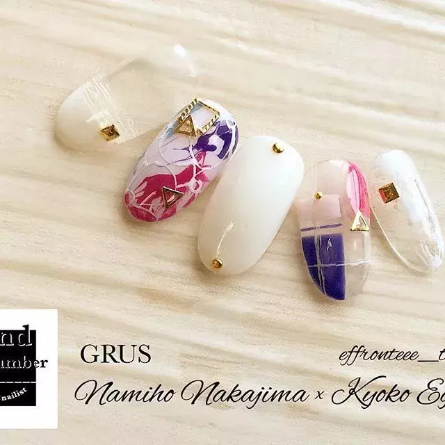 ウキウキしたい気分なの 春に似合う大人女子のフラワーネイルカタログ ローリエプレス ウキウキしたい気分なの 春に似合う大人女子のフラワーネイルカタログ ローリエプレス