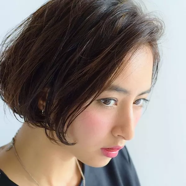 40代こそショートヘア 小顔効果もある上品で清潔感のあるヘアスタイル