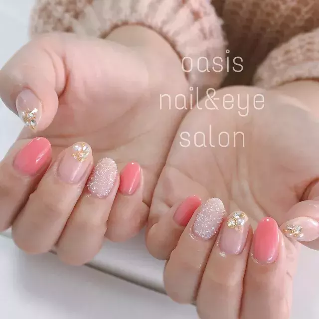 春こそ大人カジュアルなネイルを楽しんで 大人女子におすすめのキレイめカジュアルな春ネイル12選 ローリエプレス