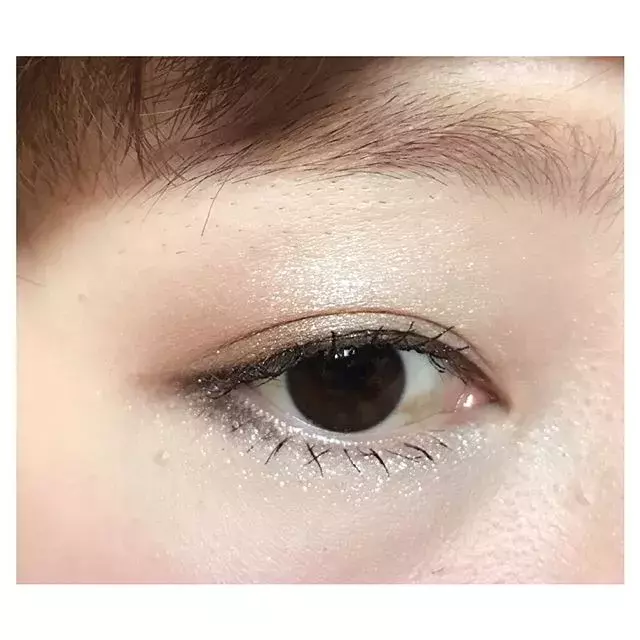 ナチュラルメイクでぼやけた印象に 改善すべきポイントはココ ローリエプレス ナチュラルメイクでぼやけた印象に 改善すべきポイントはココ ローリエプレス