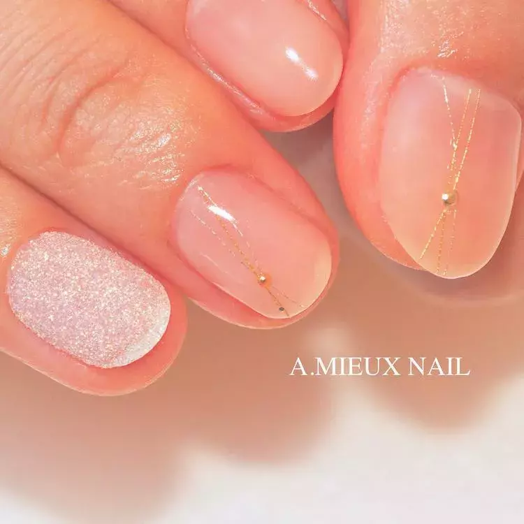 子育てママこそお洒落に 夏にぴったりショートネイル特集 ローリエプレス 子育てママこそお洒落に 夏にぴったりショートネイル特集 ローリエプレス