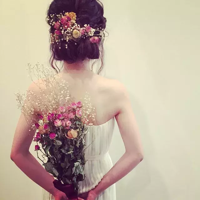 もらったお花どうしてる 記念に残したい人必見 ドライフラワーの作り方 ローリエプレス