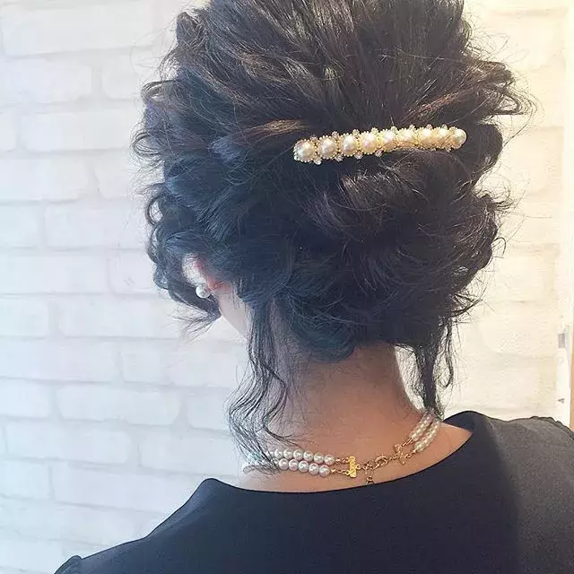 黒髪でもおしゃれに 黒髪さんのためのヘアアレンジ特集 ローリエプレス