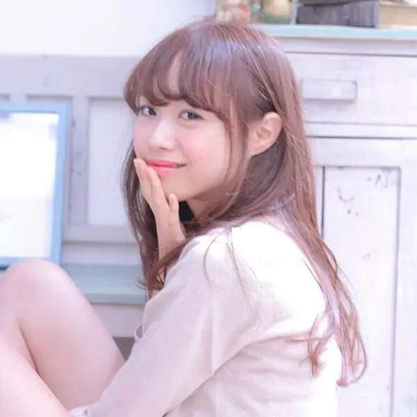 耳にかけると可愛くみえるヘアスタイルが知りたい おすすめは ローリエプレス