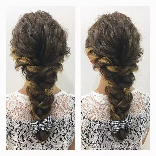 黒髪派にもおすすめしたい 高発色のヘアチョークはこの色 ローリエプレス