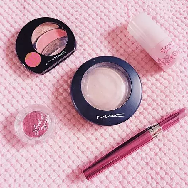 40代が若く見える秘訣はフェイスパウダー おすすめアイテム4選 ローリエプレス