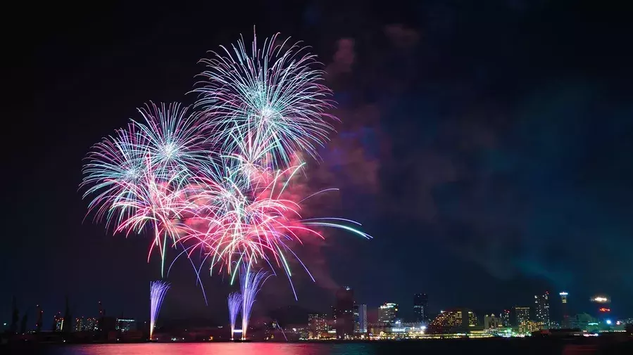 夏の思い出は花火 盛大な花火が見られる花火大会4選 関西編 ローリエプレス 夏の思い出は花火 盛大な花火が見られる花火大会4選 関西編 ローリエプレス
