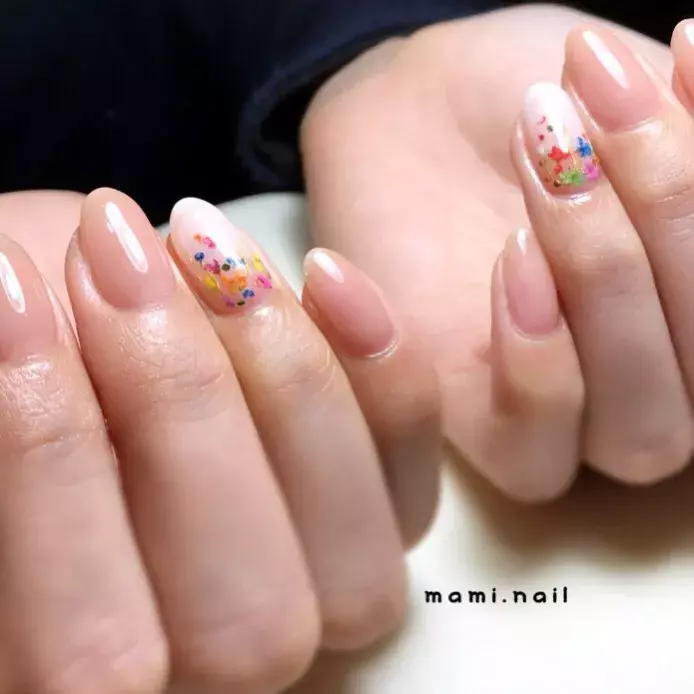 イタいネイルならないために40代女性が気をつけておきたいポイント3つ ローリエプレス