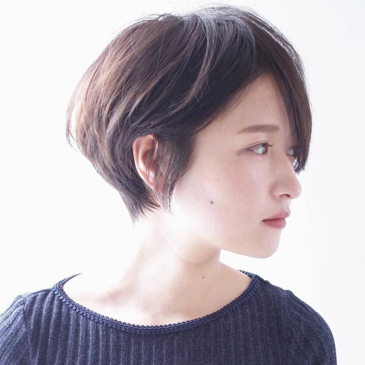 春に向けてヘアチェンジ 40代向けの大人上品なヘアスタイル集 ローリエプレス