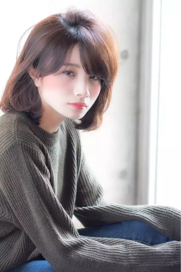 美人見えする髪型にチェンジ 大人のためのきれいめボブスタイル10選 ローリエプレス